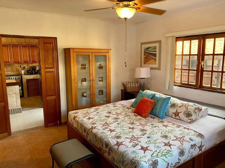 3-Bedroom Villa With A Jacuzzi Noord Luaran gambar