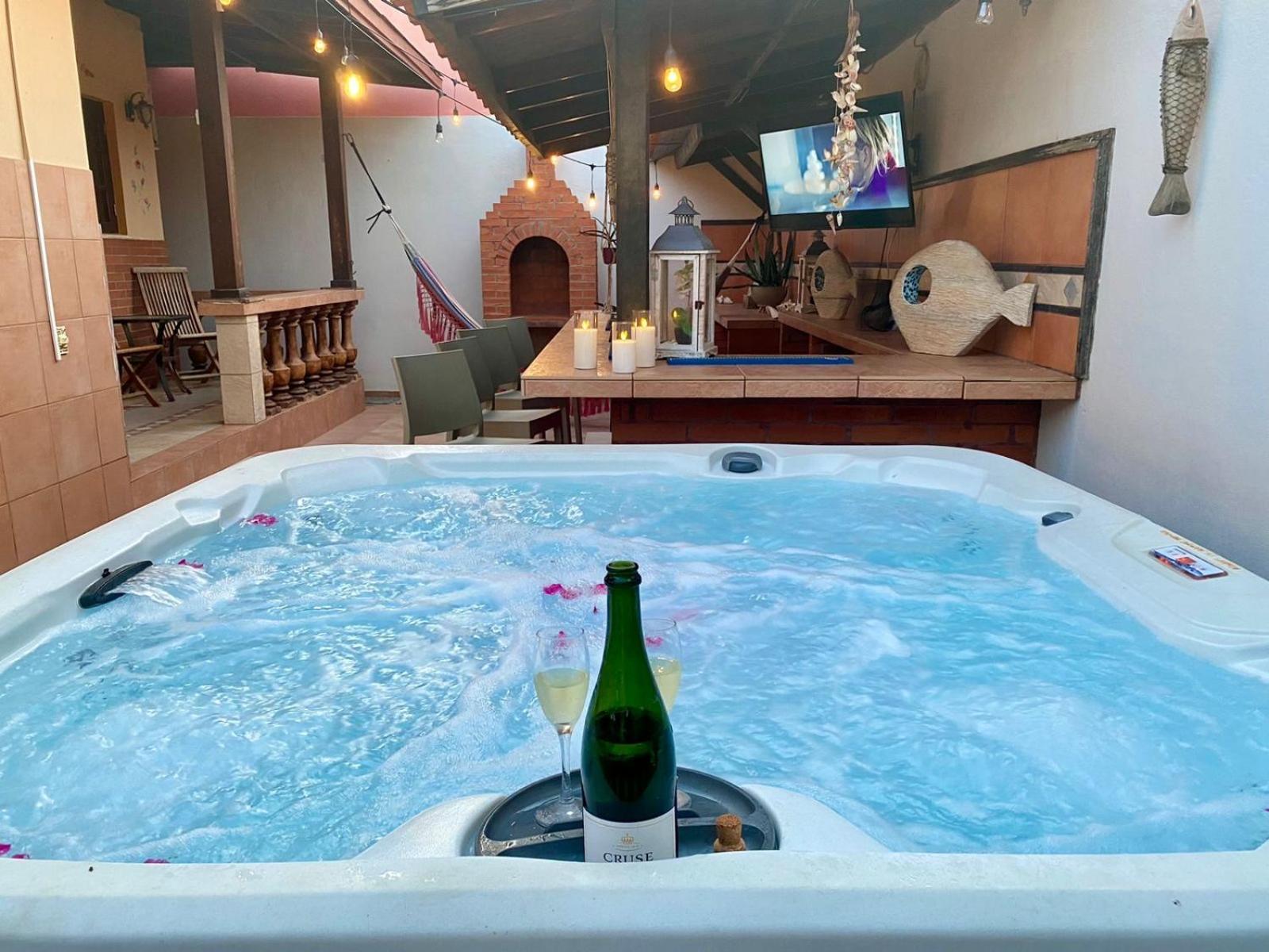 3-Bedroom Villa With A Jacuzzi Noord Luaran gambar